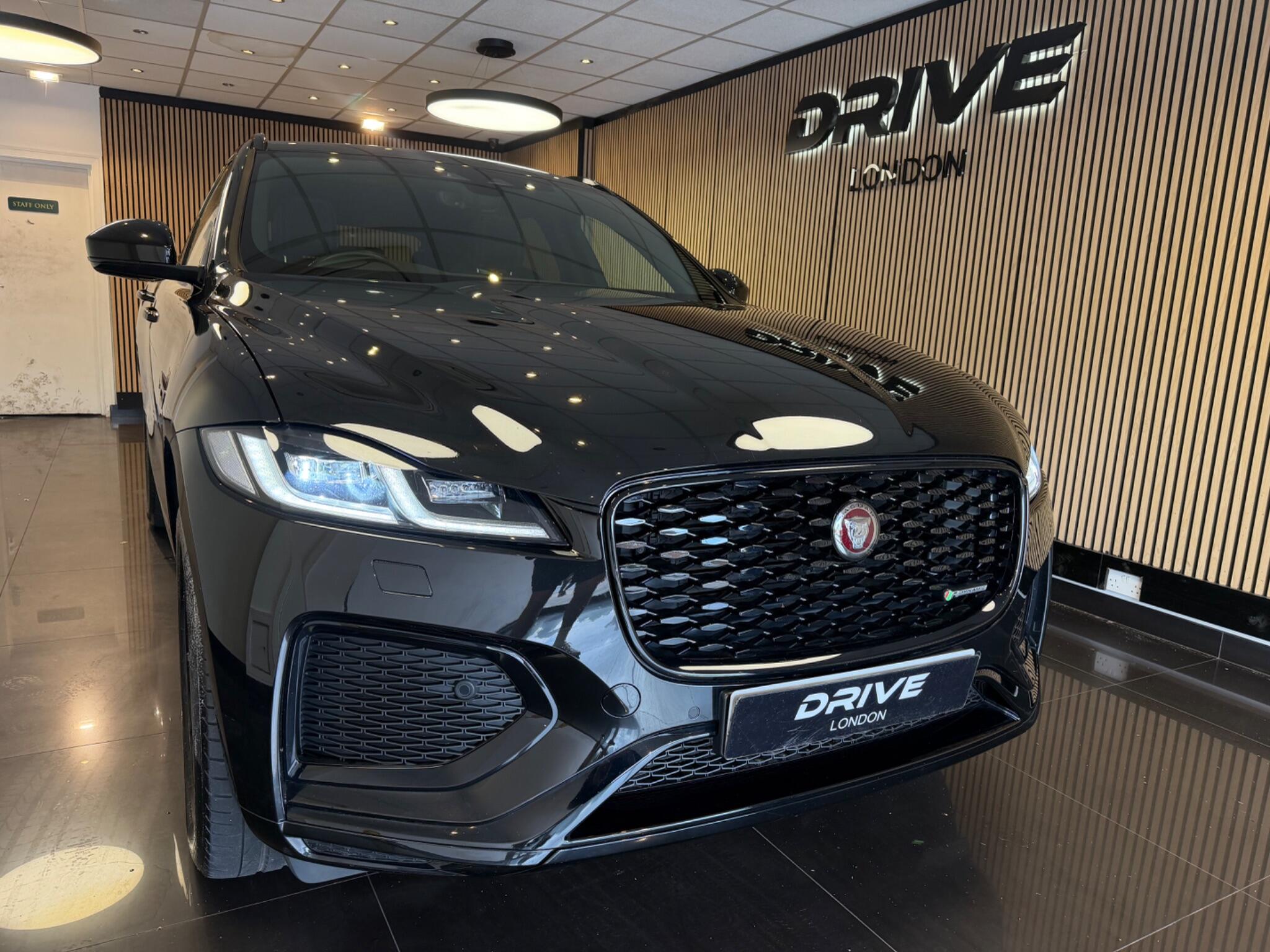 Jaguar F-PACE